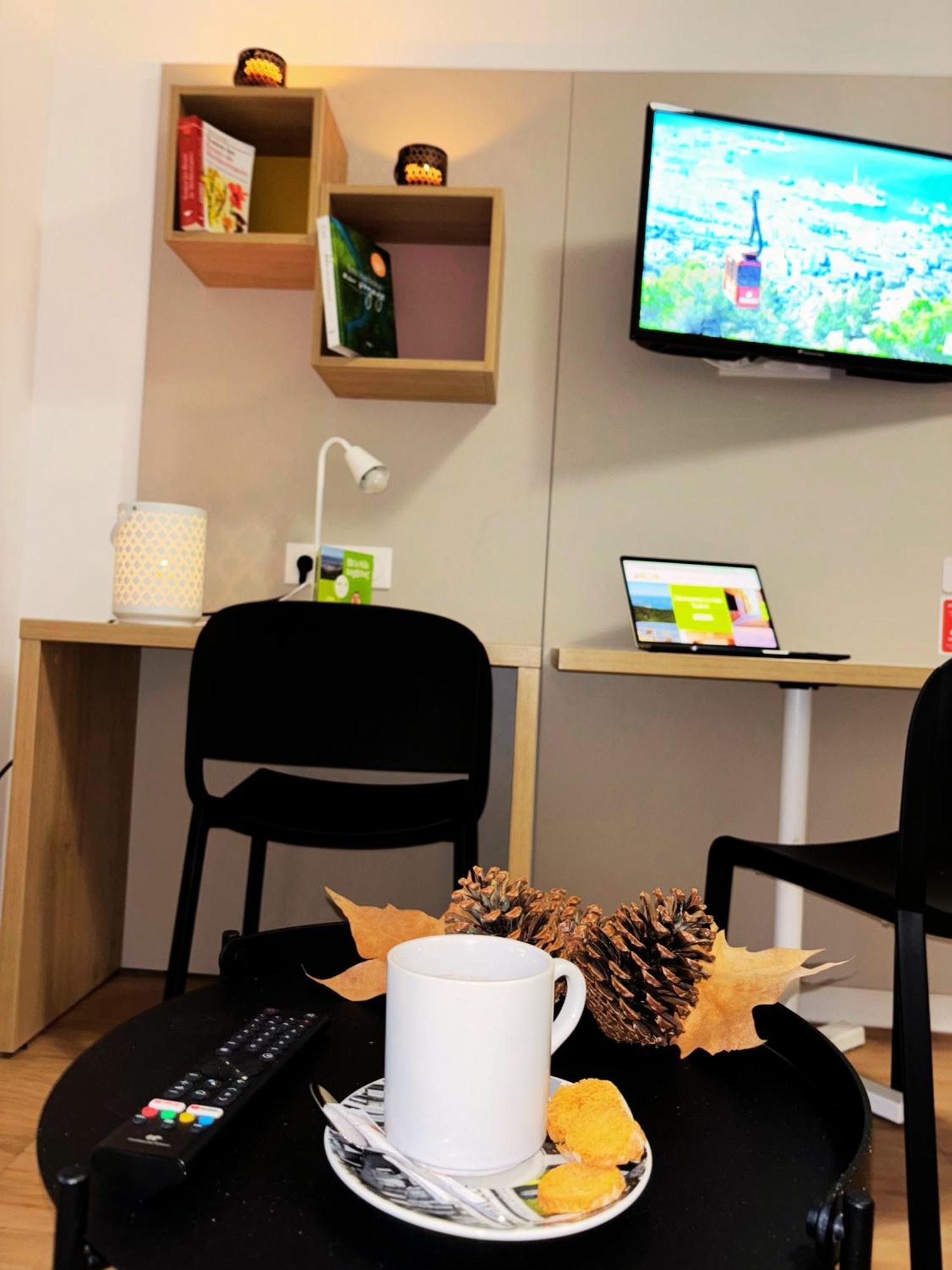 Apparthotel Privilodges Toulon Bagian luar foto