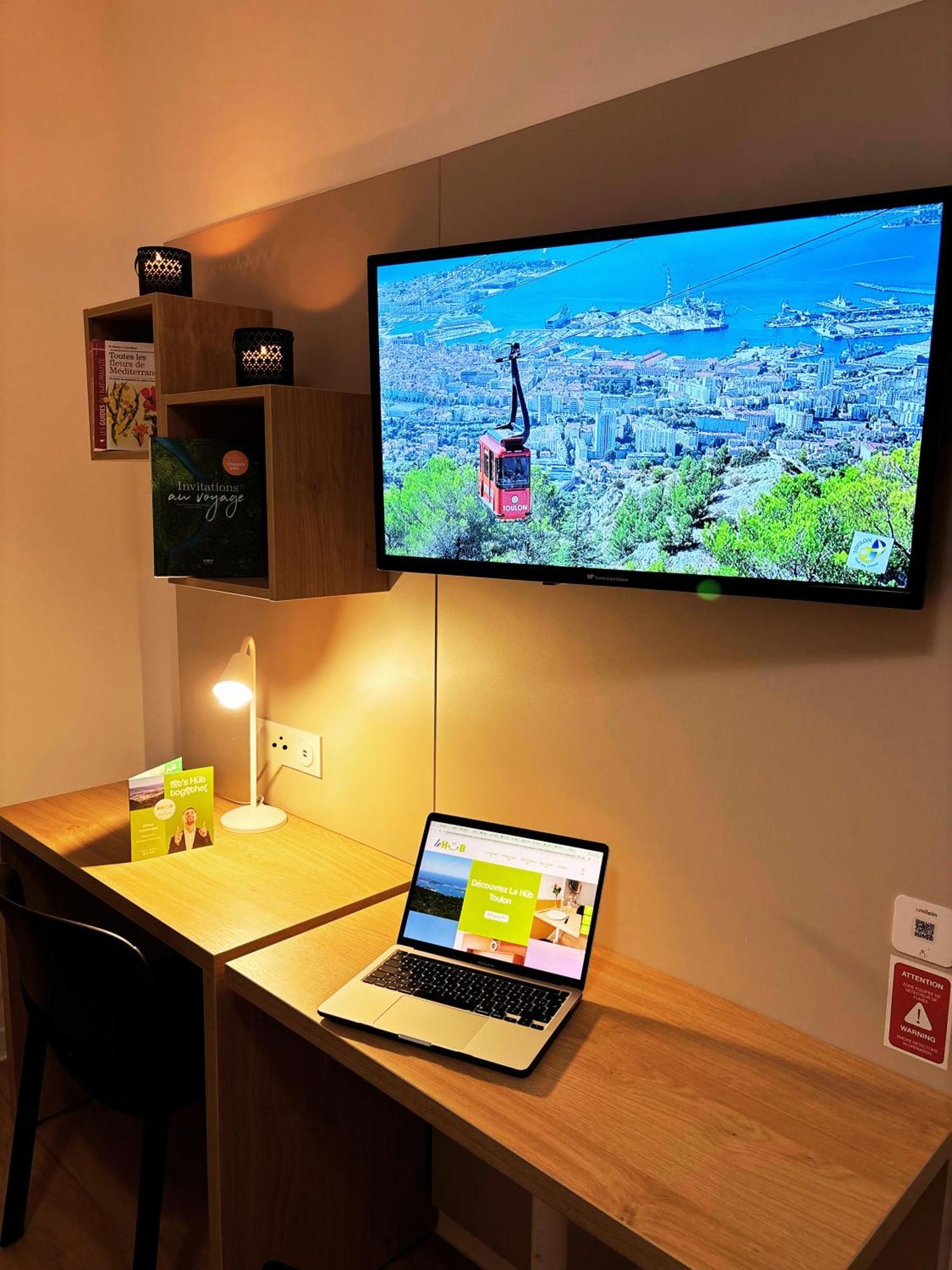 Apparthotel Privilodges Toulon Bagian luar foto