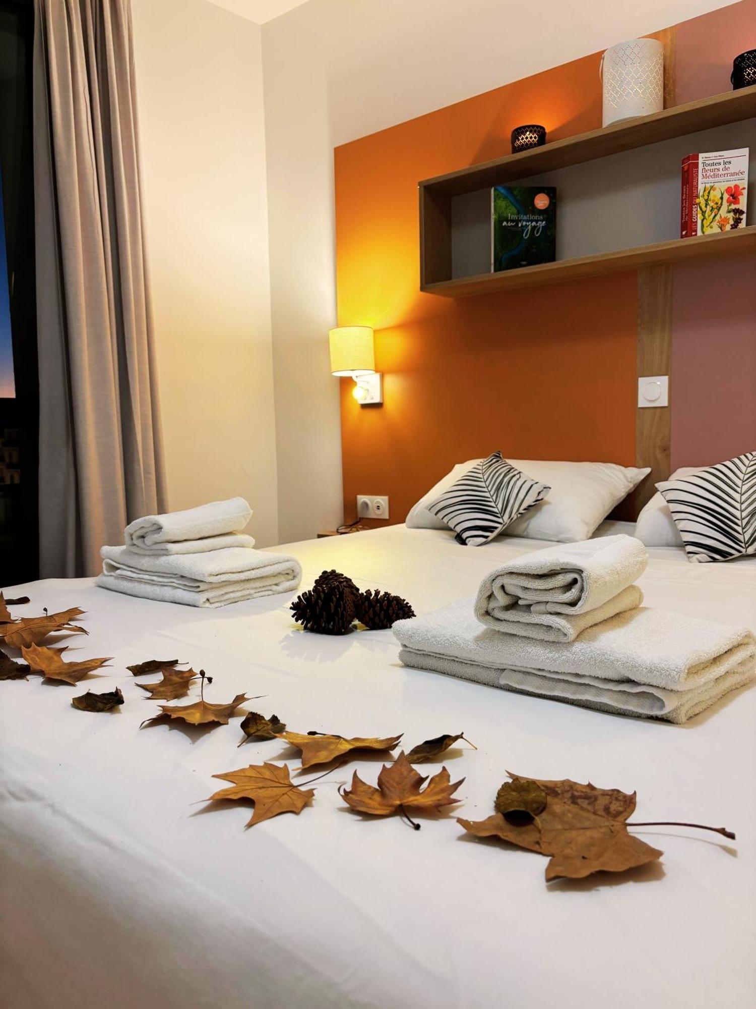 Apparthotel Privilodges Toulon Bagian luar foto