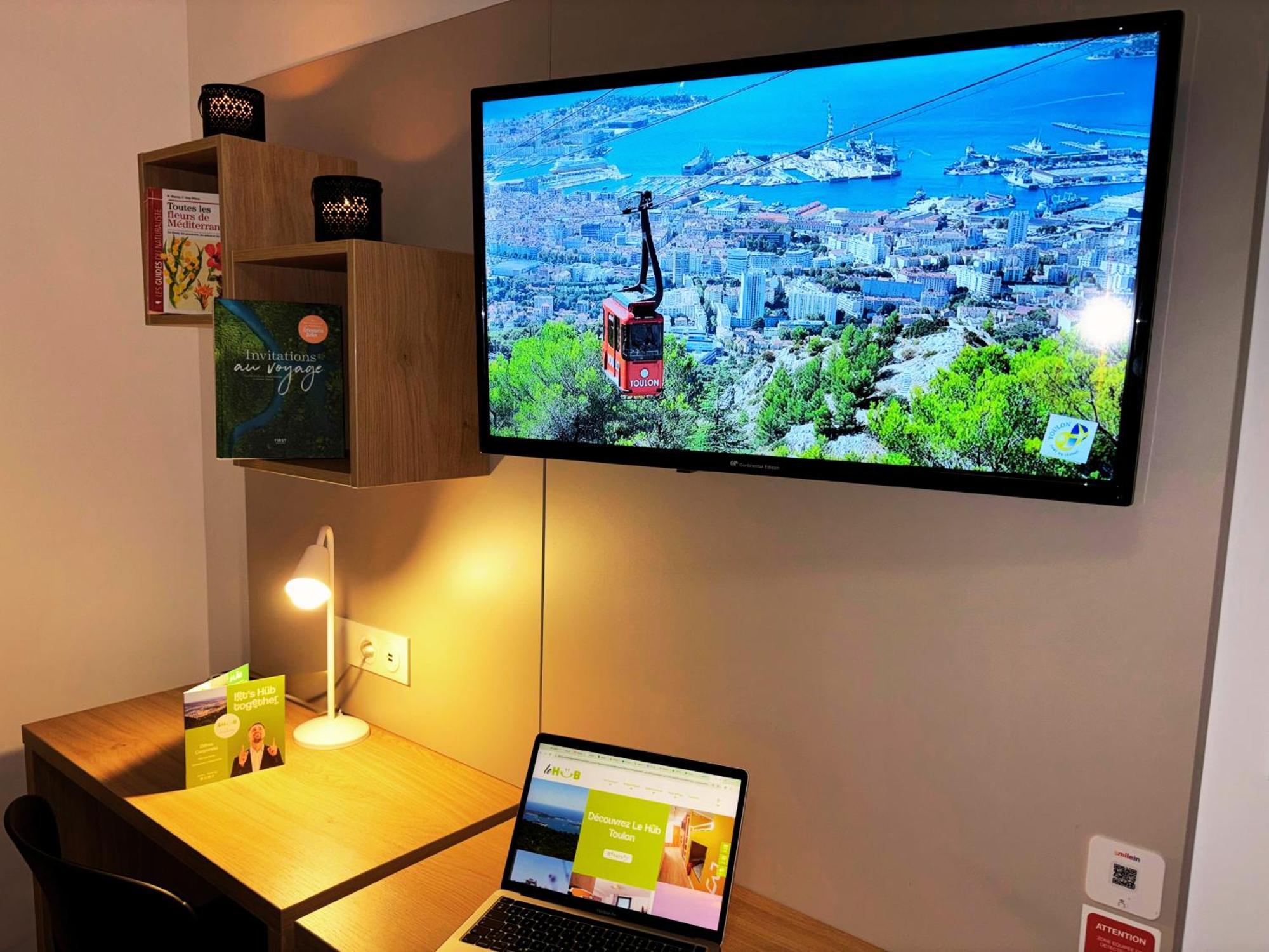 Apparthotel Privilodges Toulon Bagian luar foto