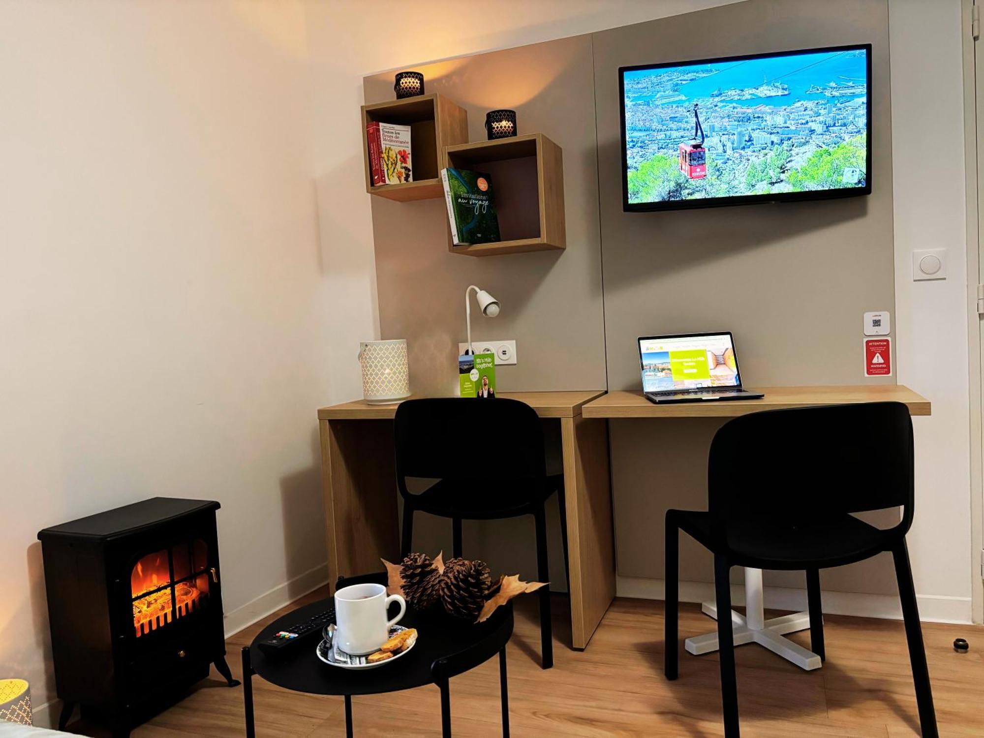 Apparthotel Privilodges Toulon Bagian luar foto